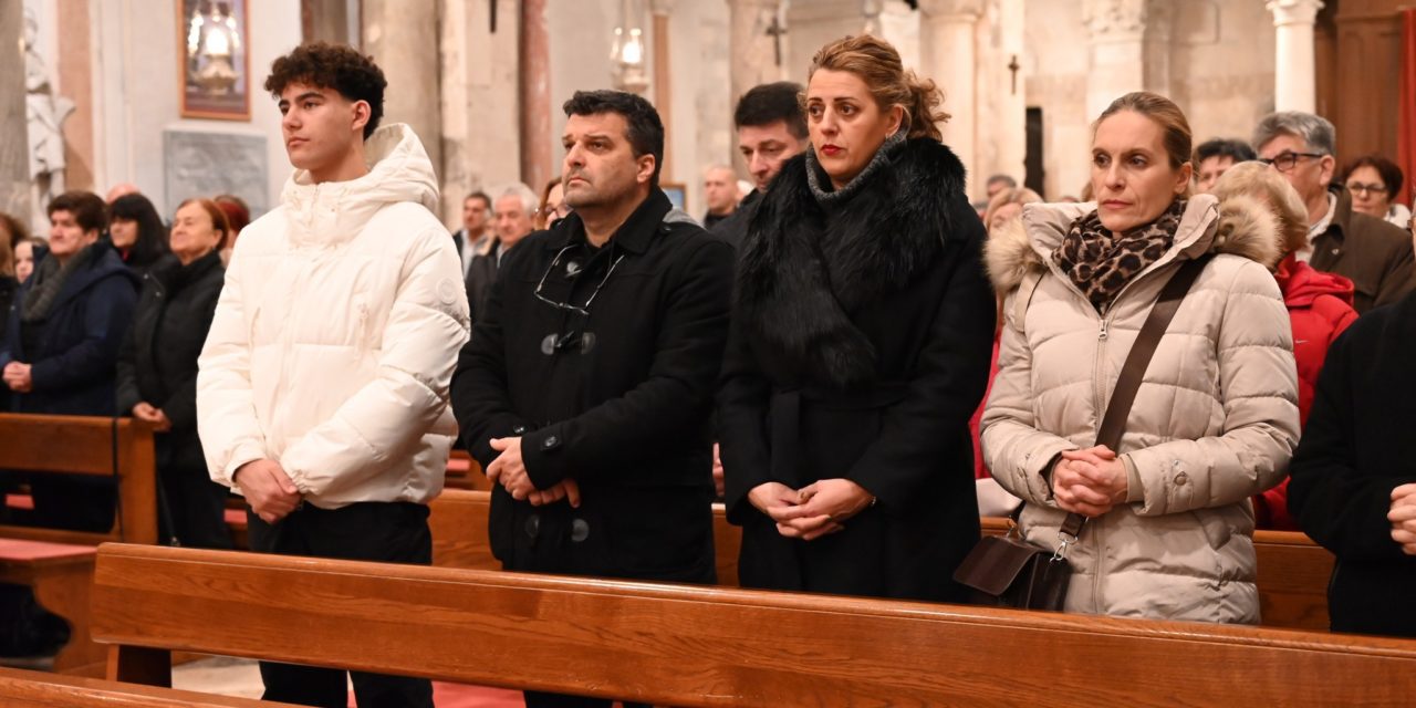 ZADAR: Hodočašće Novigradskog i Ražanačkog dekanata u Devetnici sv. Stošiji u katedralu sv. Stošije