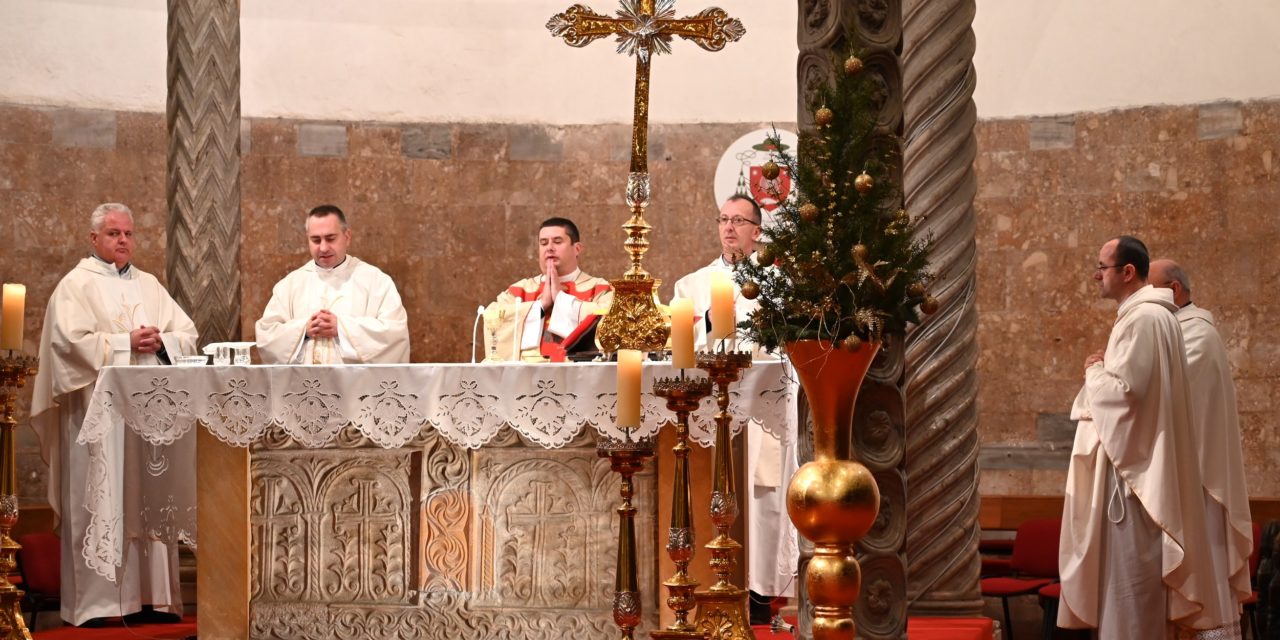 ZADAR: Hodočašće Ninskog i Paškog dekanata u Devetnici sv. Stošiji u katedralu sv. Stošije
