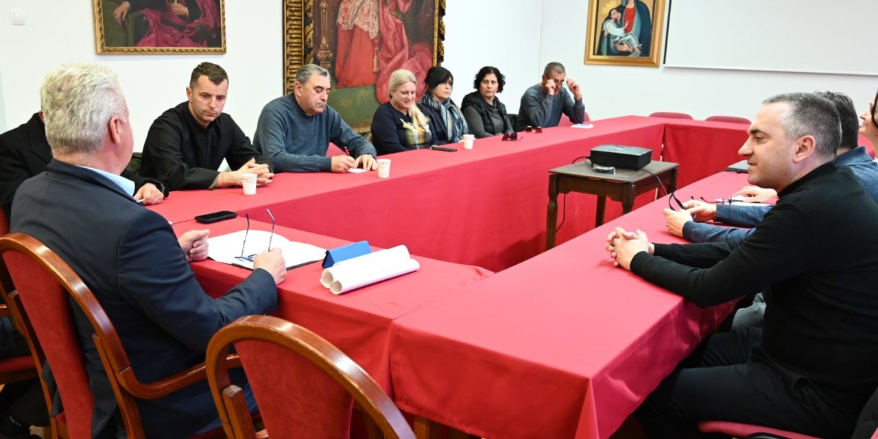 ZADAR: Treća sjednica Povjerenstva za pastoral obitelji Zadarske nadbiskupije