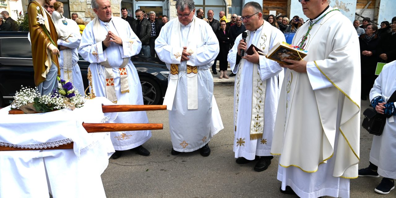 OBROVAC: Nadbiskup Zgrablić predvodio misno slavlje i procesiju na svetkovinu sv. Josipa