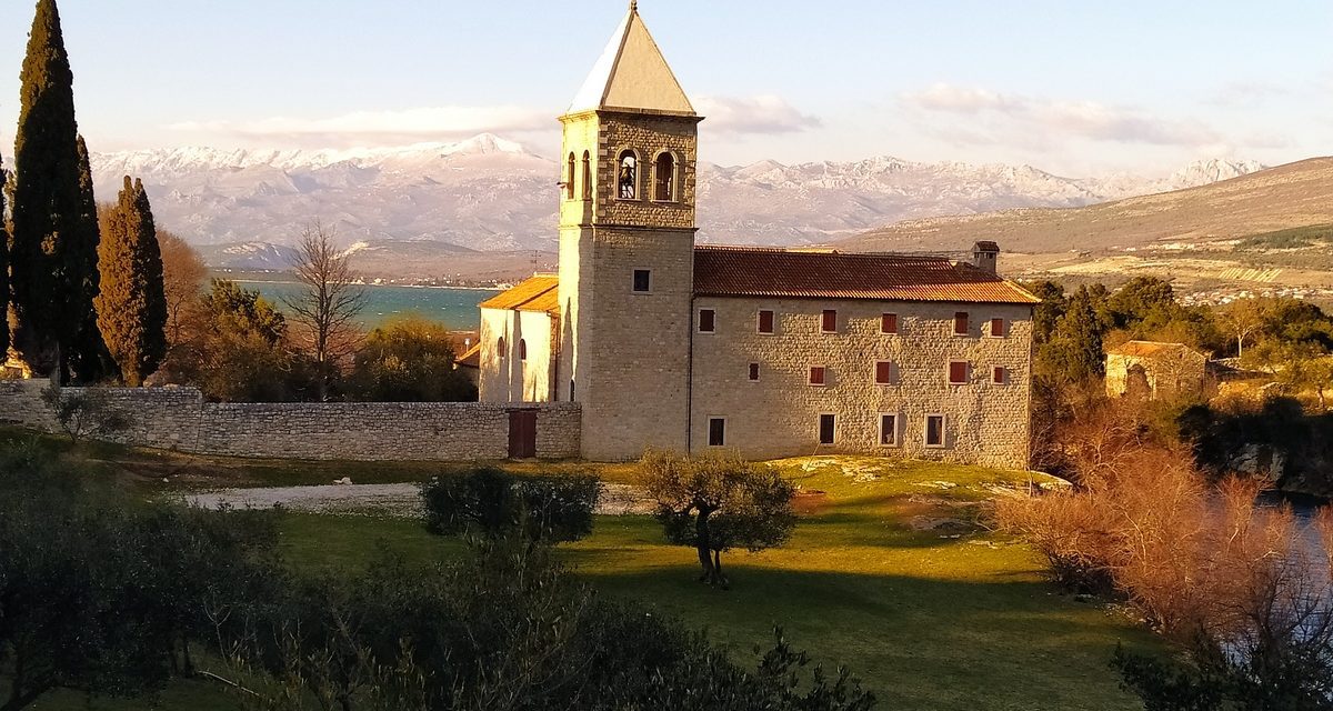 ZADAR: Poziv vjernicima Zadarske nadbiskupije na sudjelovanje u molitvi u Karinu za franjevce ubijene u Drugom svjetskom ratu